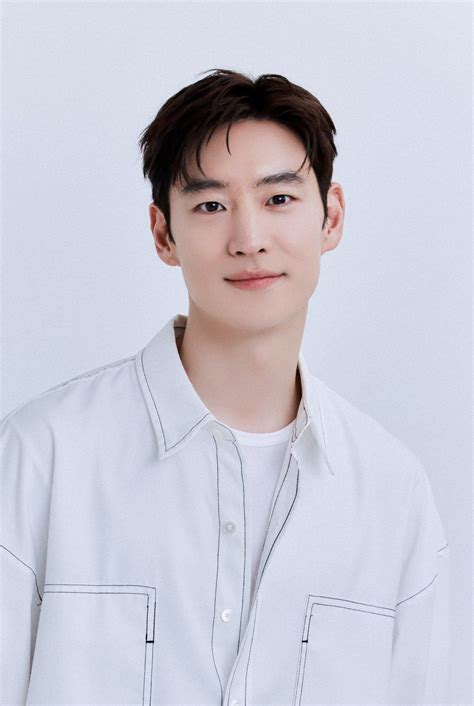 Pin by Boombim Bim on leejehoon ️ in 2024 | Lee je hoon, Korean actors, Taxi driver