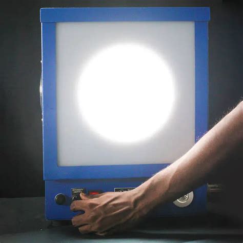 Modern Viewing Solutions with CS LED Film Viewer