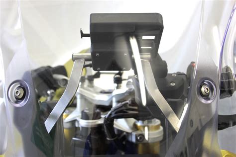 GPS Mount for BMW R1250RS | Motorcycle Accessory Hornig | Parts for ...
