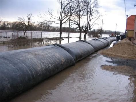 Inflatable Flood Stopper | Inflatable Flood Barriers | Inflatable Wall