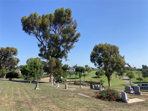 Historic La Vista Cemetery in San Diego - Kimberly Us