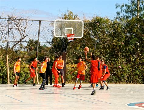 School Sports Activities 的图像结果