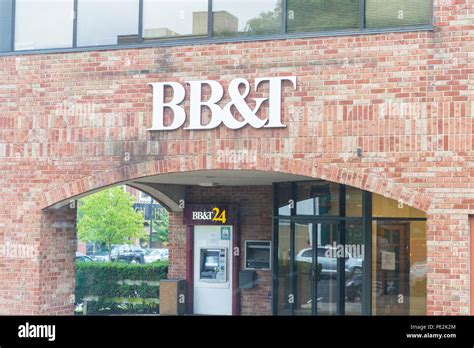 Mobile banking outside building hi-res stock photography and images - Alamy