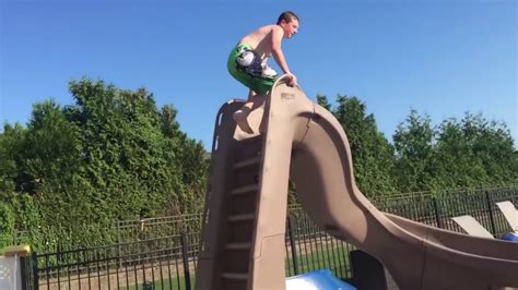 Slide Pool Fail Compilation 的图像结果