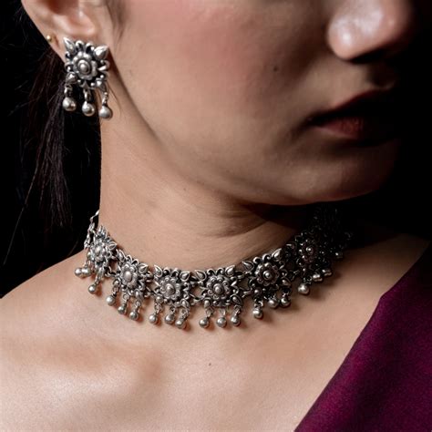 Buy Traditional Silver Choker Necklace Set Online | Ejaa