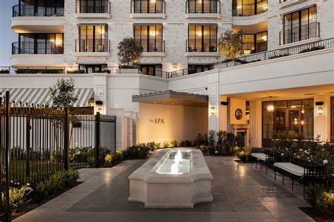 The Global Ambassador Hotel 的图像结果