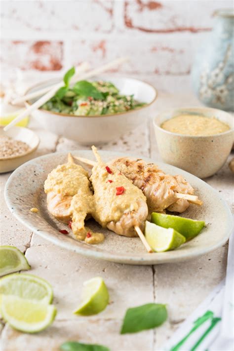 Saté Spiesse mit Erdnusssauce und Thai Gurkensalat - Zimtkeksundapfeltarte