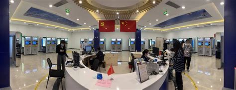 南山公安分局出入境大厅全新升级，五大亮点等你体验！_深圳新闻网