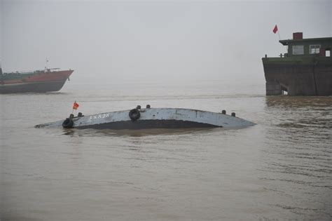 长江口以外水域两船碰撞 3人获救14人失踪_时图_图片频道_云南网