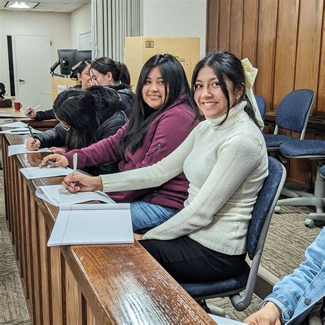 10th graders from Highline High School (Highline Public Schools ...