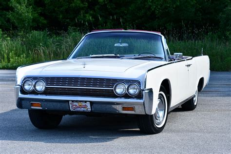 1962 Lincoln Continental | Sunnyside Classics | #1 Classic Car Dealership in Ohio!