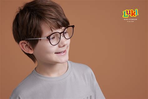 LUKI儿童眼镜轻弹系列C4D短片&平面_玩视觉JASON-站酷ZCOOL