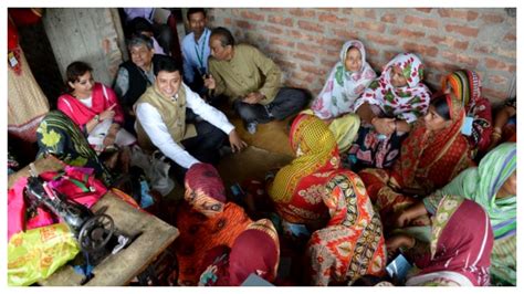 আত্মনির্ভর ভারত: লক্ষ্য পূরণে গুরুত্বপূর্ণ মাইক্রোফাইন্যান্সের ভূমিকা ...