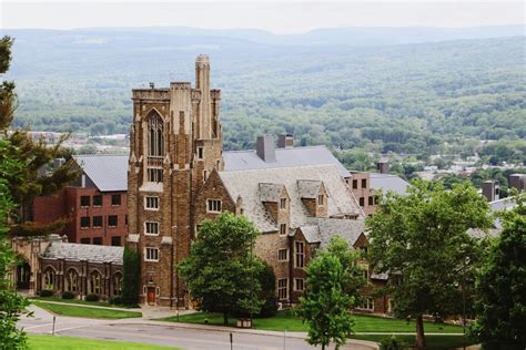 Top 15 Cornell University Notable Alumni | AdmissionSight