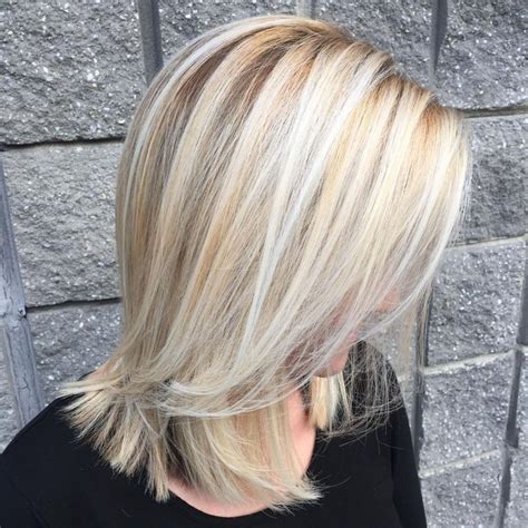 Shoulder-Length Blonde Hairstyle | Shoulder length hair blonde, Mid ...