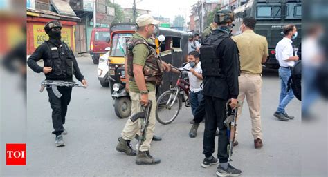 Cop, civilian injured in 'terrorist' attack on police party in Srinagar ...