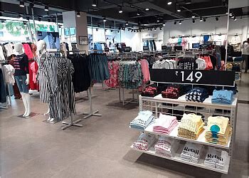 3 Best Clothing Stores in Rajkot - Expert Recommendations