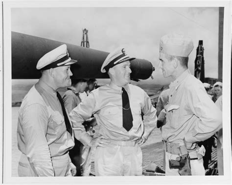 80-G-11737 Makin Island Raid, August 1942