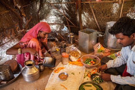 Friendly Local People 的图像结果