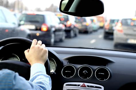 7 Reasons a Car Makes a Grinding Noise When Driving at Low Speeds - My ...