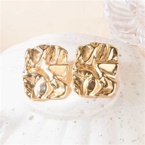 Embossed Elegance Gold Earrings | Salty – Salty Accessories