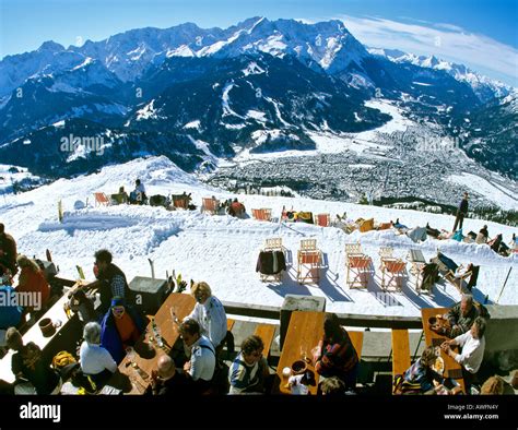 Garmisch-Partenkirchen and the Wetterstein Range in wintertime seen ...