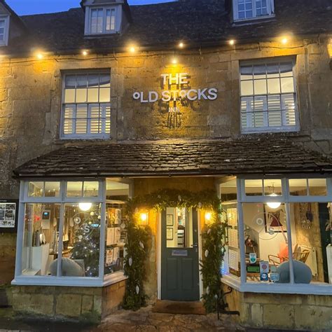 THE OLD STOCKS INN (Stow-on-the-Wold) - Hotel Reviews, Photos, Rate ...