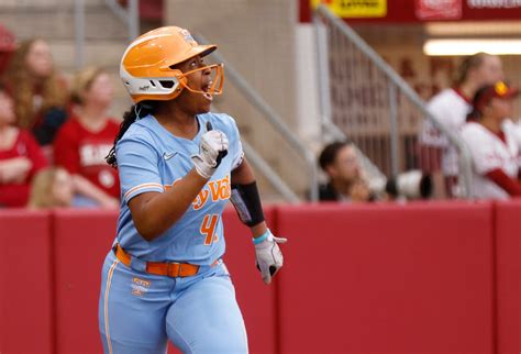 Tennessee softball roster 2026: Lady Vols on Karen Weekly's team