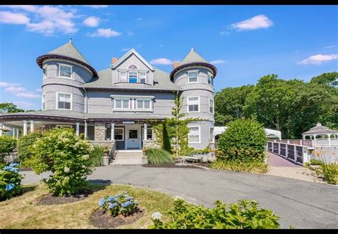 THE CASTLE MANOR INN (Gloucester) - Inn Reviews, Photos, Rate ...