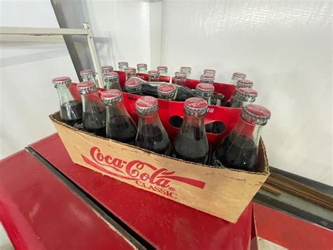 Rezultat imagine pentru Coke Machine Collection