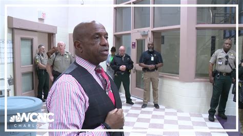 Mecklenburg County Sheriff questions NC jail inspectors | wcnc.com