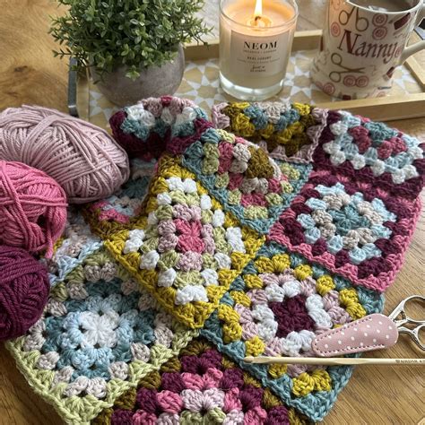 How To Connect Granny Squares As You Go at Edward Criss blog