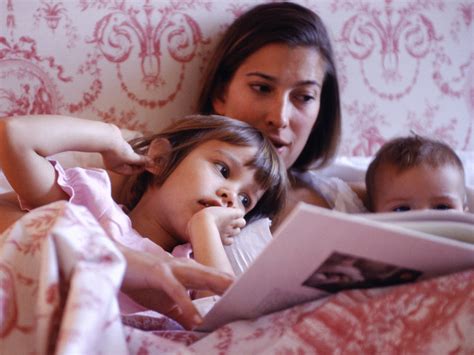 Learning milestones: Cognitive skills (ages 3 and 4) | BabyCenter