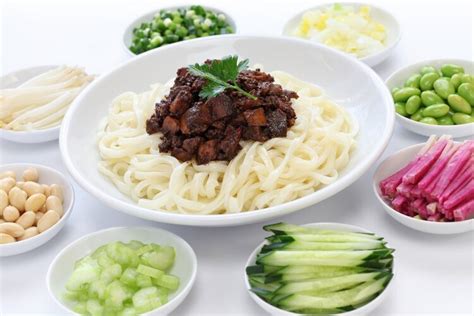 Top 10 Must-Try Beijing Foods: Local Eating Tips