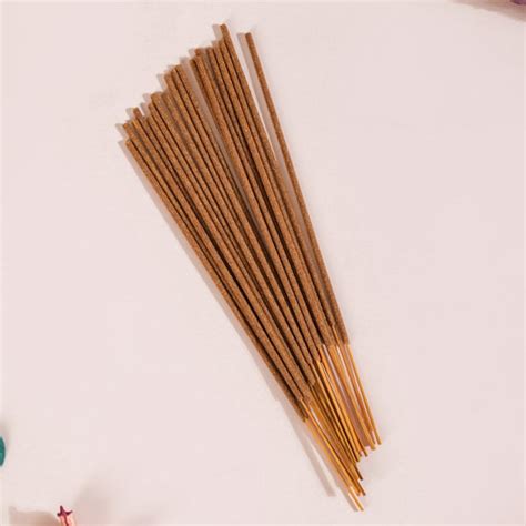 Vanilla Fragrant Incense Sticks Pack Of 50 Online - Premium Devotion ...