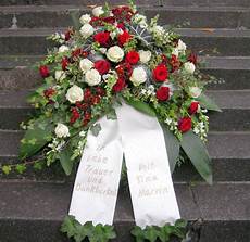kranz beerdigung preis pin sigrid massuthe auf trauerkr 228 nze trauerkranz kranz beerdigung preis pin sigrid massuthe auf trauerkr 228 nze trauerkranz