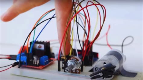 Image result for H-Bridge Arduino