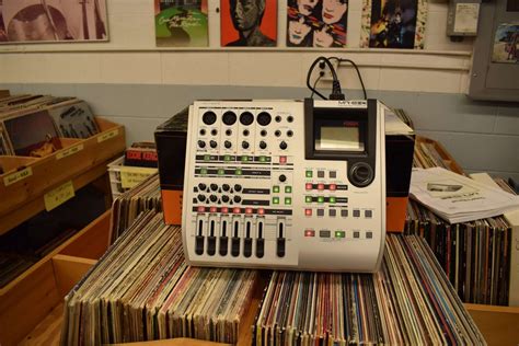 Fostex 8 Track Recorder w/ Hard Drive - Model: MR-8HD | Vintage Audio ...