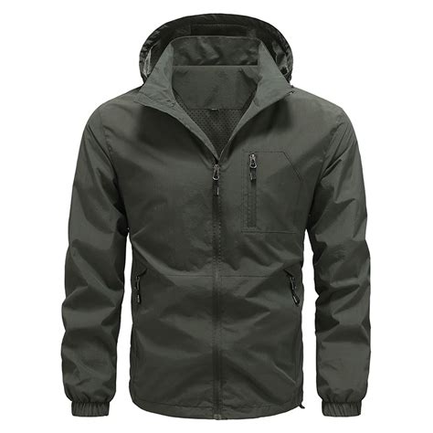 What Is The Actual Purpose Of A Windbreaker Jacket?