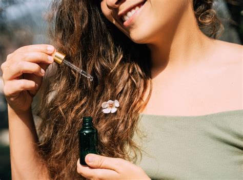 Transform Your Tresses With These Editor-Loved Anti-Frizz Products