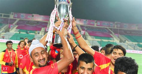 Mahendra Singh Dhoni's Ranchi Rays win Hockey India League 3 crown on ...