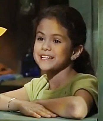 Selena on Barney and Friends, 2002 | Selena gomez child, Selena gomez ...