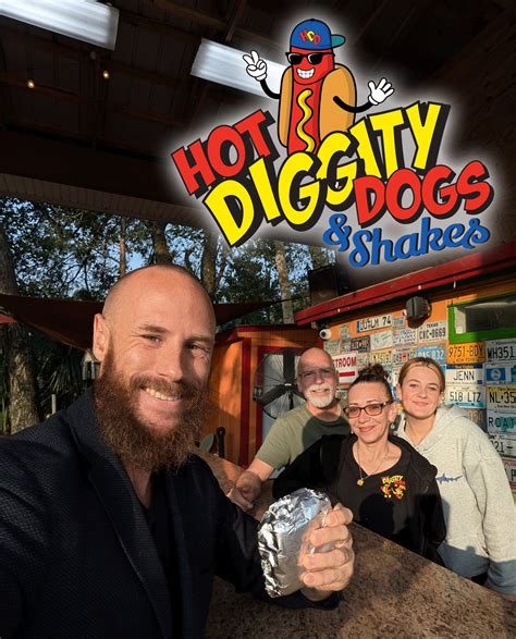 Comfort Food Restaurant | Hot Diggity Dogs & Shakes | Bunnell, FL