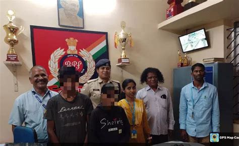 Minor siblings traveling without ticket handed over to child welfare ...