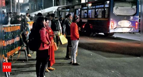 'Shuttle cars risky but still opt for them in absence of enough buses ...