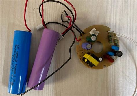 How Rechargeable LED Bulb Works 的图像结果