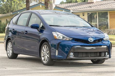 Toyota Prius v: Review, Pricing, Photos, and Specs