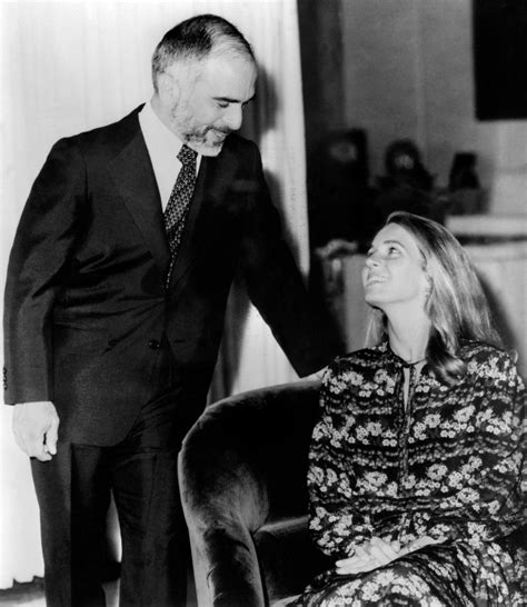 Noor von Jordanien wird 74: Das bewegte Leben der Königin in Bildern ...