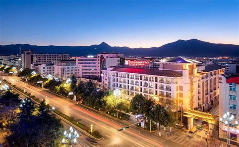 HILTON GARDEN INN LIJIANG - Hotel Reviews, Photos, Rate Comparison ...