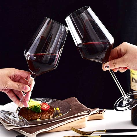 Classic Wine Glass Set of 4 Online - Premium Wine Glass | Nestasia